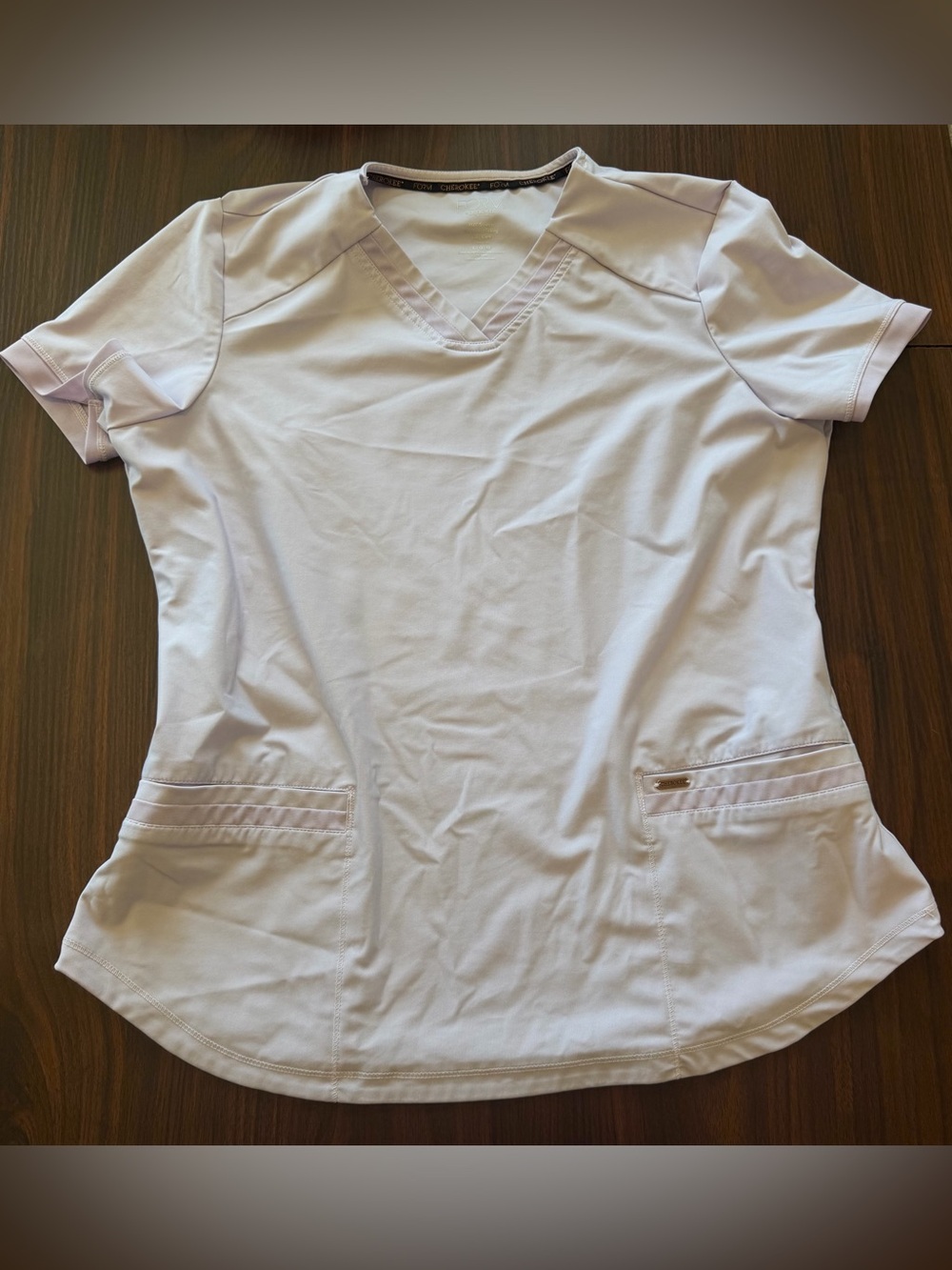 Cherokee FORM Lavender Haze Scrub Top LARGE - Picture 2 of 3
